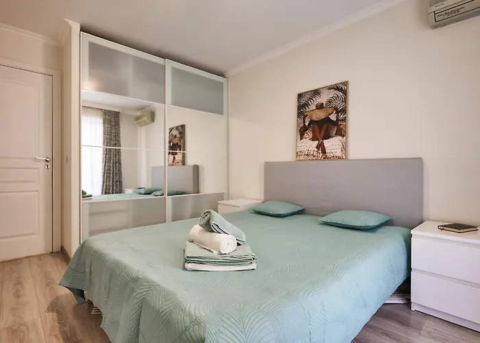 Moderne 2/3 Pièces Près Du Port Appartement